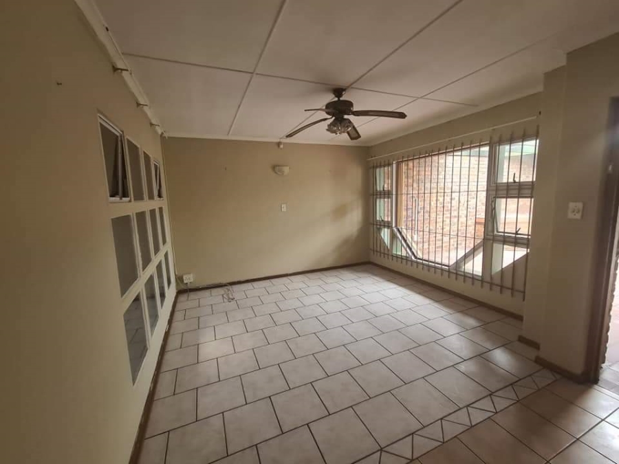 4 Bedroom Property for Sale in Quigney Eastern Cape